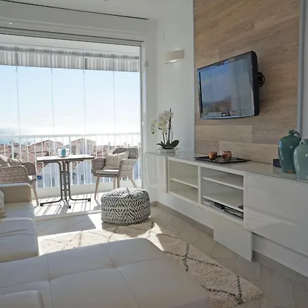 Edf Delfin 4/10 Nerja